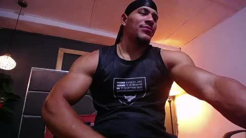 Snapshot of adam_fit19cm chatting on 04/24/26, 02:08 adam_fit19cm online show from 04/24/26, 02:08