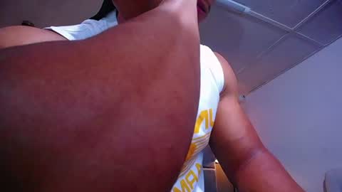 Snapshot of adam_fit19cm chatting on 07/01/26, 01:45 adam_fit19cm online show from 07/01/26, 01:45