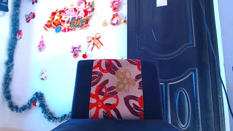 adam hot11 online show from 12/18/24, 08:03