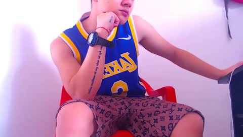 adam hot11 online show from 03/04/25, 08:27