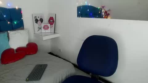 adam_morgan2 online show from 11/23/25, 03:50