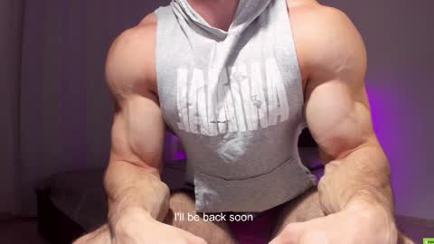 Snapshot of adam_muscle_ chatting on 10/22/25, 11:43 Adam online show from 10/22/25, 11:43