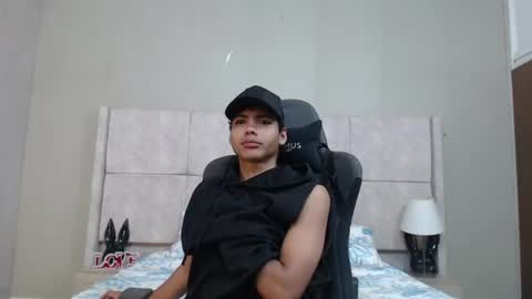Snapshot of adam_piarse chatting on 07/31/26, 02:00 adam_piarse online show from 07/31/26, 02:00