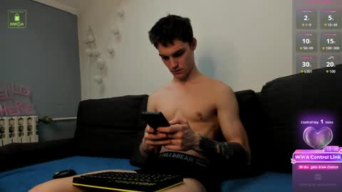 Snapshot of adam_porrter chatting on 04/04/26, 11:29 Adam online show from 04/04/26, 11:29