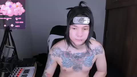 Snapshot of adam_rocket chatting on 06/29/26, 01:23 Adam online show from 06/29/26, 01:23