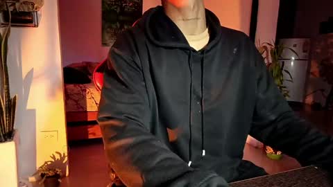 Adam Valencia online show from 04/28/26, 05:01