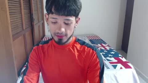 Snapshot of adam_x256 chatting on 01/29/25, 01:37 instagram adam x256 online show from 01/29/25, 01:37