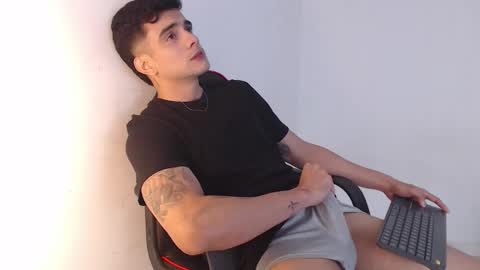 Hello guys excuse my absence I will be absent for several days for health reasons I hope you understand thank you very much. online show from 10/28/25, 05:44