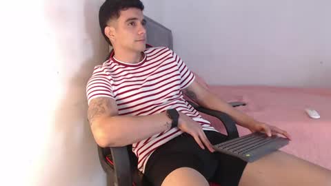 Snapshot of adama_soa chatting on 04/21/26, 05:14 Hello guys excuse my absence I will be absent for several days for health reasons I hope you understand thank you very much. online show from 04/21/26, 05:14