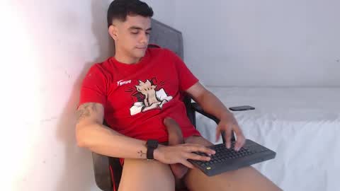 Snapshot of adama_soa chatting on 04/24/26, 05:21 Hello guys excuse my absence I will be absent for several days for health reasons I hope you understand thank you very much. online show from 04/24/26, 05:21