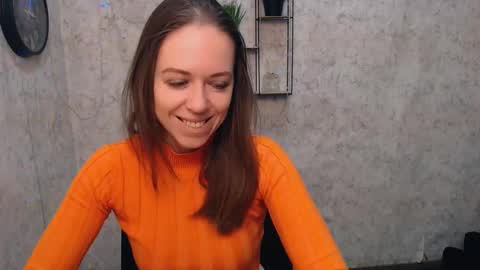 adamais_ online show from 02/10/25, 09:36