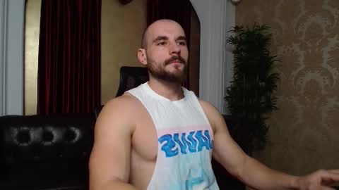 Snapshot of adamjameson chatting on 01/28/25, 06:27 AdamJameson online show from 01/28/25, 06:27