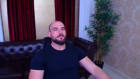 Snapshot of adamjameson chatting on 09/21/25, 04:58 AdamJameson online show from 09/21/25, 04:58