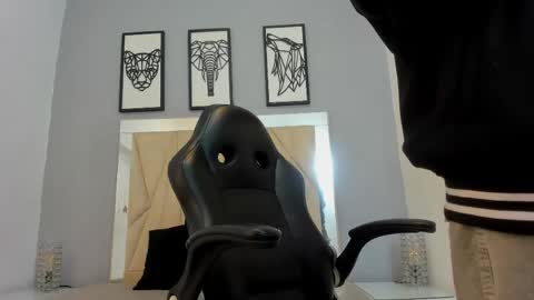 Adams Bobby online show from 05/02/26, 11:26
