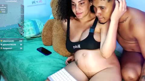 Snapshot of adams_niki chatting on 02/21/25, 07:45 ADAMS Y NIKI online show from 02/21/25, 07:45