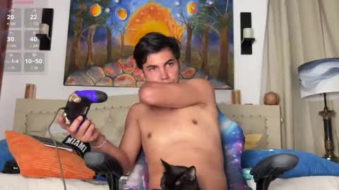 Snapshot of adams_ricci chatting on 03/06/26, 12:40 Adams online show from 03/06/26, 12:40