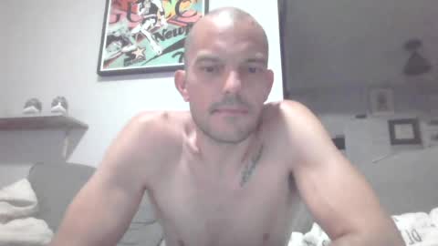Snapshot of adamseigler1981 chatting on 06/20/26, 02:58 Cyrus online show from 06/20/26, 02:58