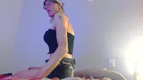 Snapshot of adamseve777 chatting on 03/22/26, 10:51 TaylorSexbot online show from 03/22/26, 10:51