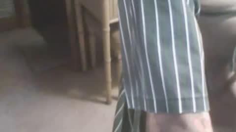 Snapshot of adamsny chatting on 02/17/25, 05:58 adamsny online show from 02/17/25, 05:58