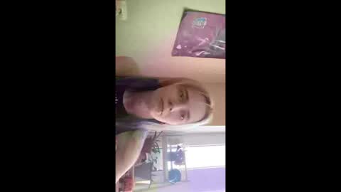 Snapshot of adamtarlet chatting on 08/08/26, 07:43 Adam online show from 08/08/26, 07:43