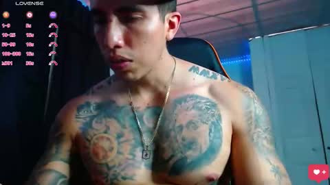 Snapshot of adan_hudson chatting on 10/31/25, 05:25 Anderson online show from 10/31/25, 05:25