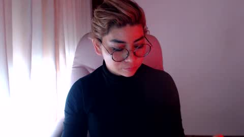 Snapshot of adan_romanoff chatting on 05/10/26, 09:53 adan_romanoff online show from 05/10/26, 09:53