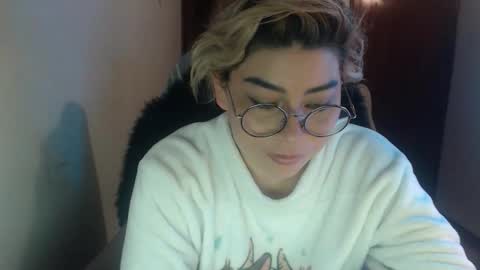 Snapshot of adan_romanoff chatting on 06/03/26, 05:32 adan_romanoff online show from 06/03/26, 05:32
