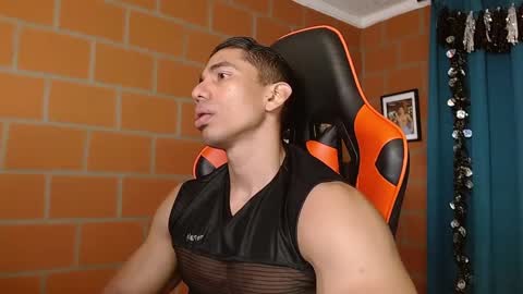 Adan Sin online show from 01/22/25, 02:35