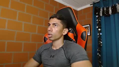 Adan Sin online show from 02/08/25, 04:25