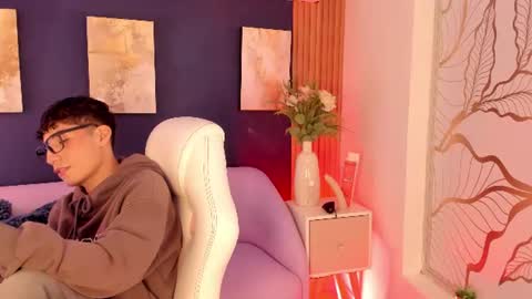 Adan  online show from 06/26/26, 12:09