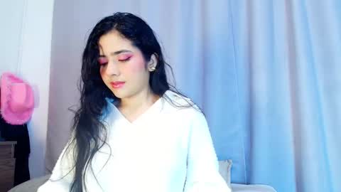  Adara Johnson  online show from 11/05/25, 11:43