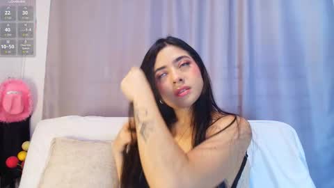  Adara Johnson  online show from 12/03/25, 11:52