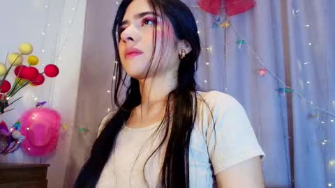 Snapshot of adara_johnson_ chatting on 01/12/26, 11:48 Adara Johnson online show from 01/12/26, 11:48