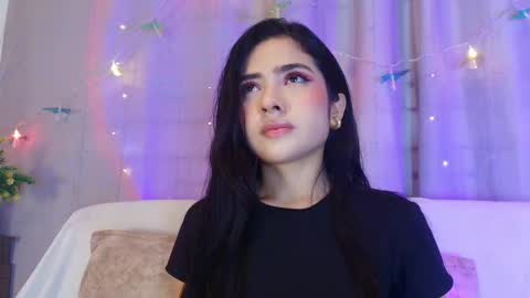 Snapshot of adara_johnson_ chatting on 02/15/26, 01:09 Adara Johnson online show from 02/15/26, 01:09