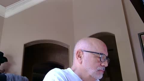 add_me_2 online show from 05/04/26, 03:52