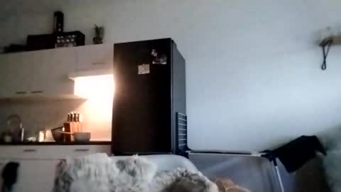 Snapshot of addictedtodeepthroat chatting on 11/28/25, 10:18 I love a little angel online show from 11/28/25, 10:18