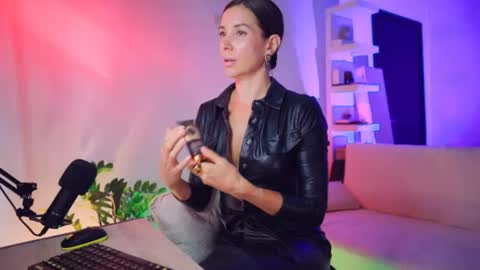 ADDICTION online show from 10/27/25, 03:21