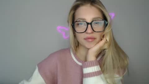 Kristina online show from 12/06/24, 10:16