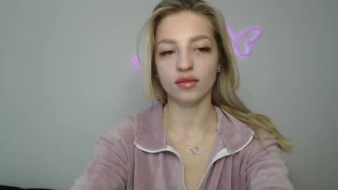 Kristina online show from 12/12/24, 09:08