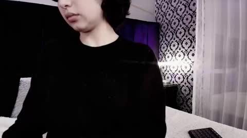 Ade  online show from 10/30/25, 09:59