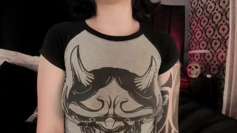 Snapshot of adeelinee chatting on 01/13/26, 08:14 Ade online show from 01/13/26, 08:14