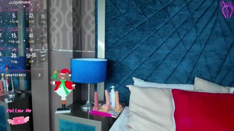 Adelaine online show from 12/20/24, 07:44