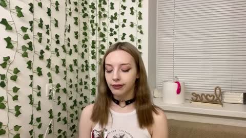 Snapshot of adele0_0 chatting on 12/07/24, 02:02 Adele online show from 12/07/24, 02:02