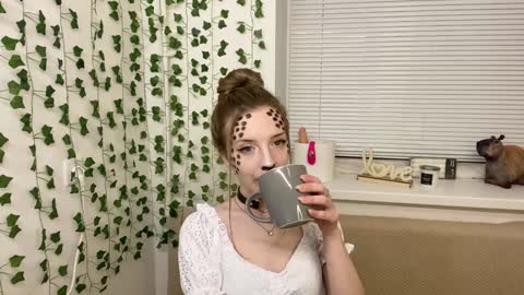 Snapshot of adele0_0 chatting on 12/10/24, 02:50 Adele online show from 12/10/24, 02:50