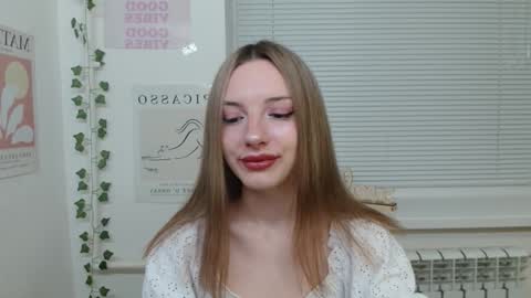 Snapshot of adele0_0 chatting on 01/07/25, 01:35 Adele online show from 01/07/25, 01:35