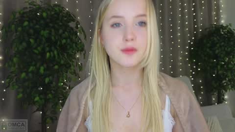 Adele online show from 01/31/25, 08:54