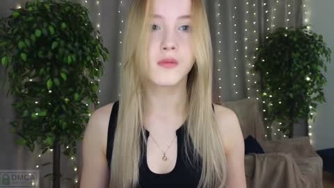 Adele online show from 02/06/25, 07:51