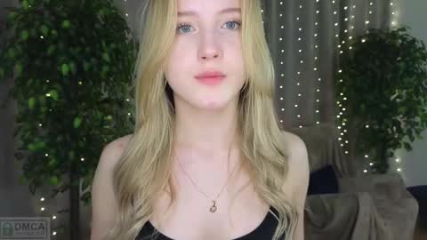 Adele online show from 02/15/25, 12:26