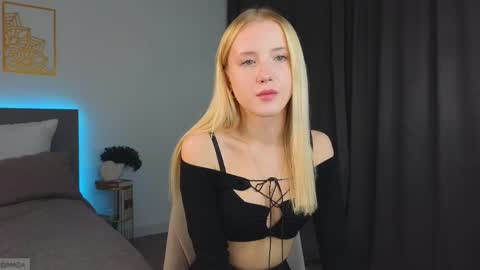 Adele online show from 09/09/25, 09:47