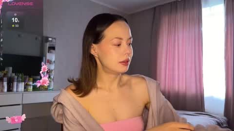 Snapshot of adele_bel chatting on 06/07/26, 03:32 adele_bel online show from 06/07/26, 03:32